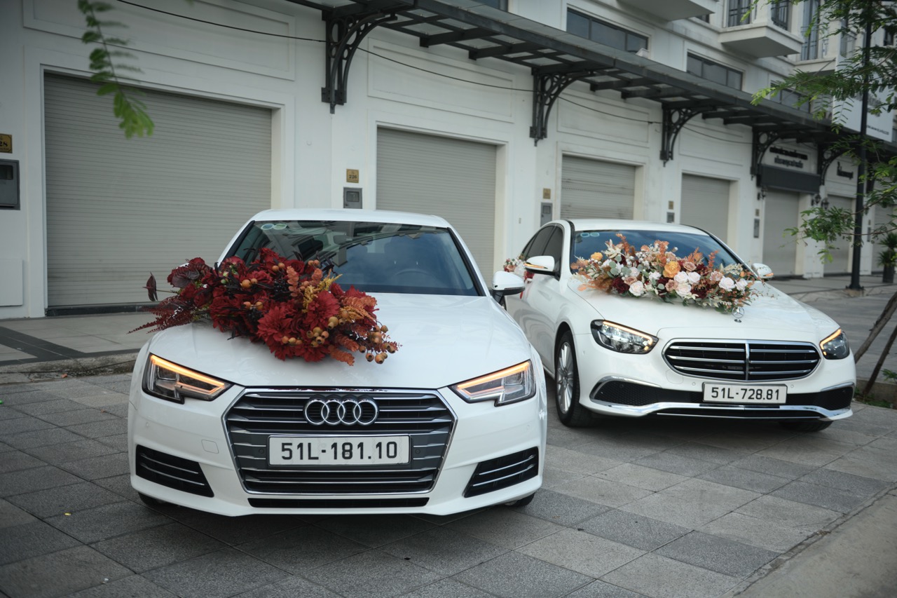 Thuê xe cưới Audi: Gói trang trí xe hoa rước dâu nội thành