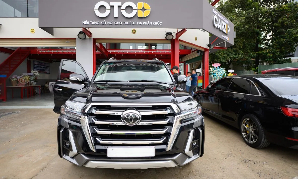 dich-vu-rua-xe-oto-quan-2