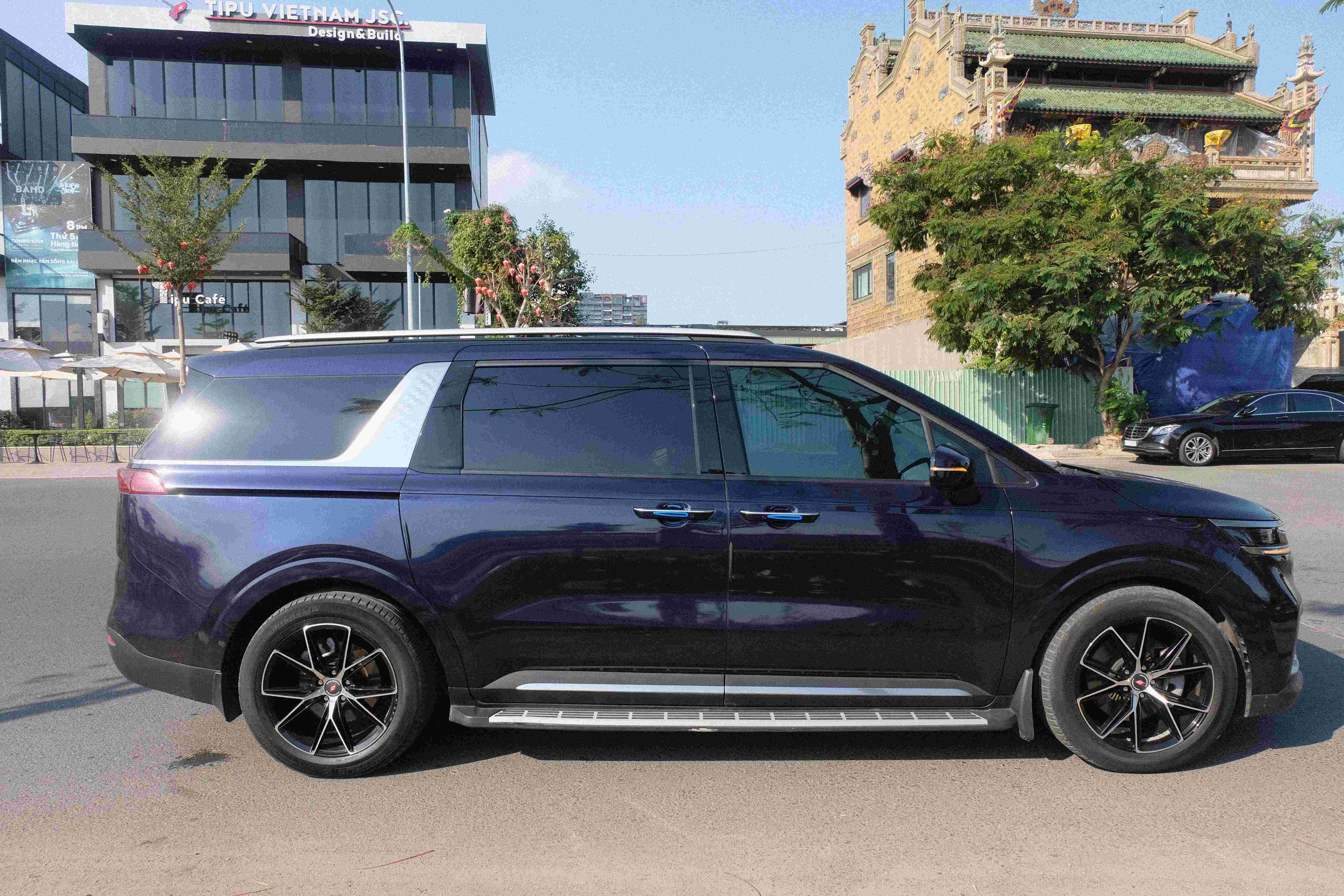 Kia CARNIVAL Signature 2023