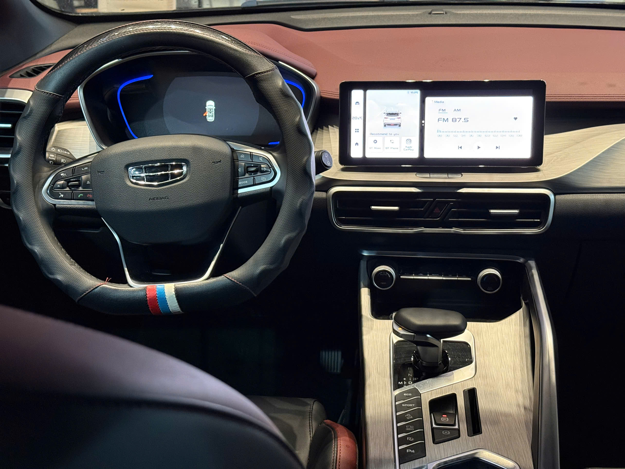 Geely Coolray Flagship 2026