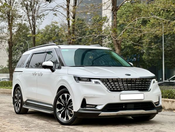 Kia CARNIVAL Signature 2023