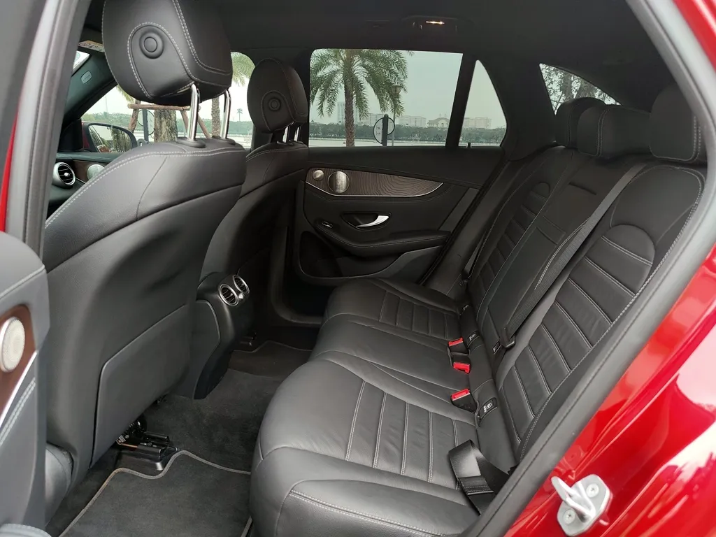 MERCEDES GLC200 2021