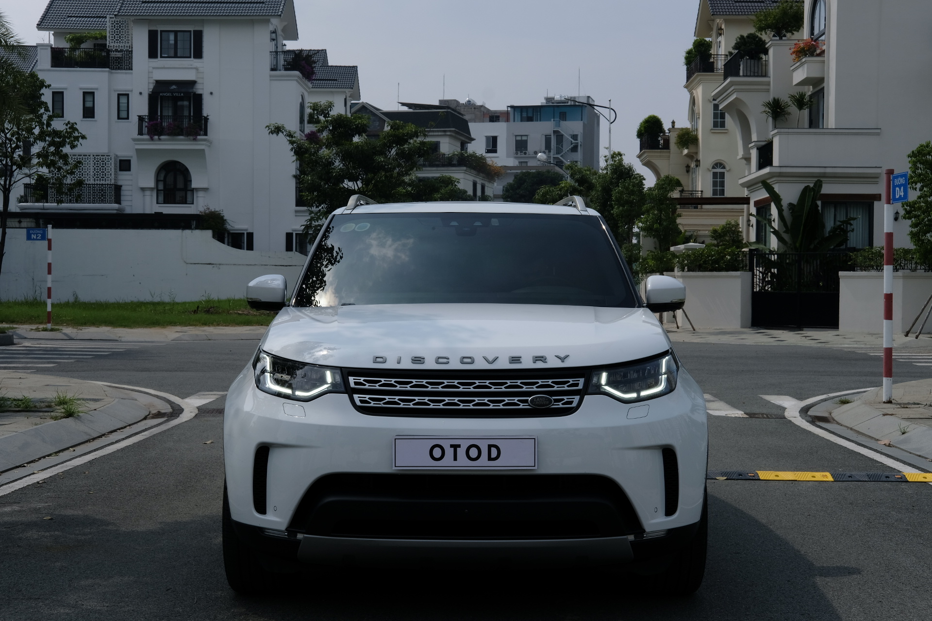 LAND ROVER DISCOVERY